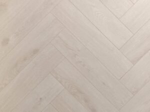 Bâton rompu 521 – Chêne Aida Allure